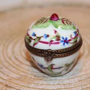 Hand Painted Limoges France Porcelain Trinket Box Especially Made For Monticello Apple Shape Box