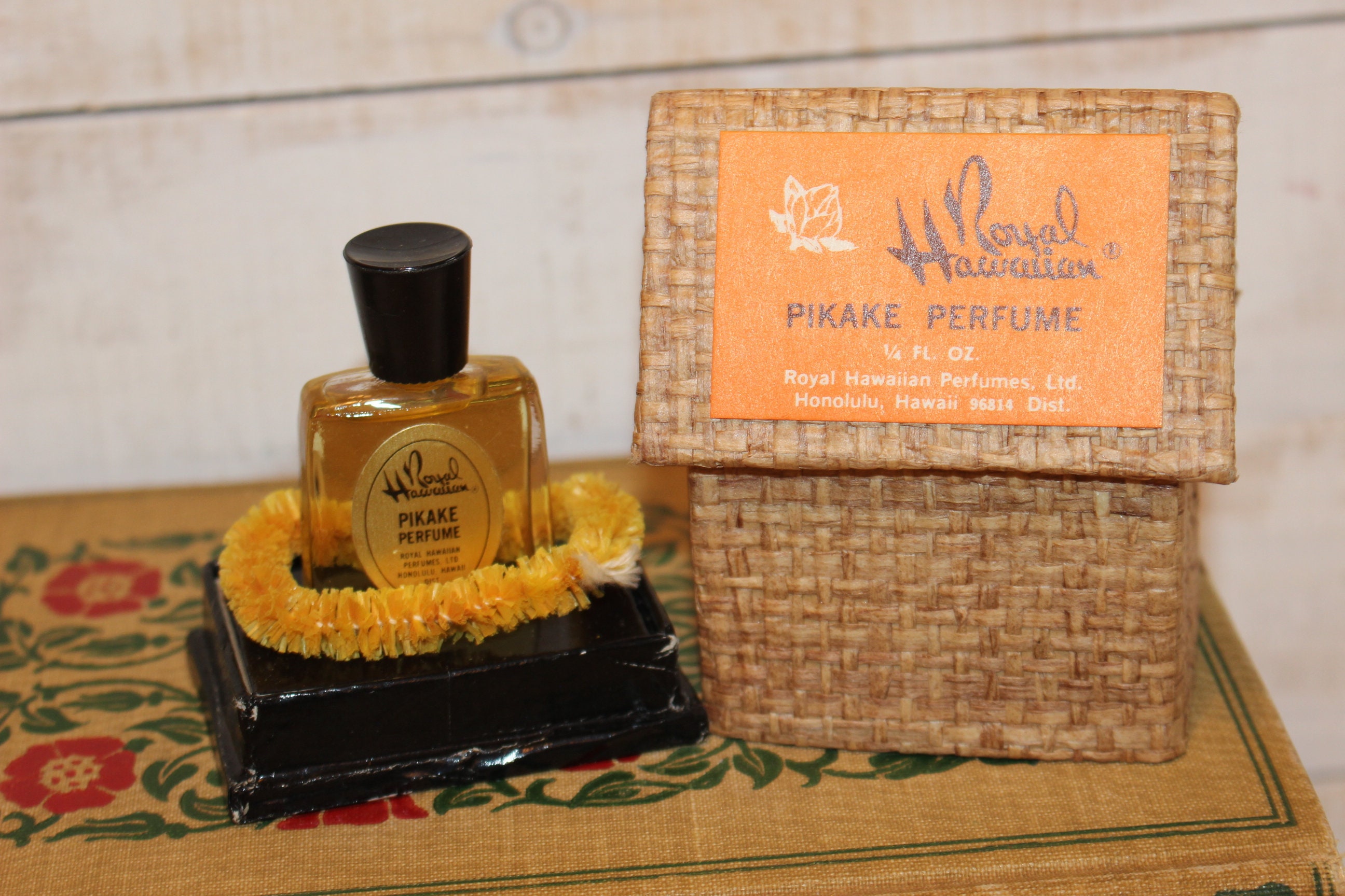Vintage Royal Hawaiian Pikake Perfume in Grass Hut Box Hawaiian
