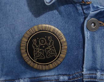 Spilla dello zodiaco Gemelli - Pulsante Pinback dell'astrologia celeste - Accessorio stregato - Regalo di compleanno di maggio giugno