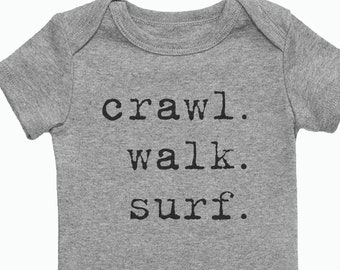 Crack Walk Surf Baby Strampelanzug, Ocean Lifestyle Baumwoll Outfit, Strand Dusche Geschenk