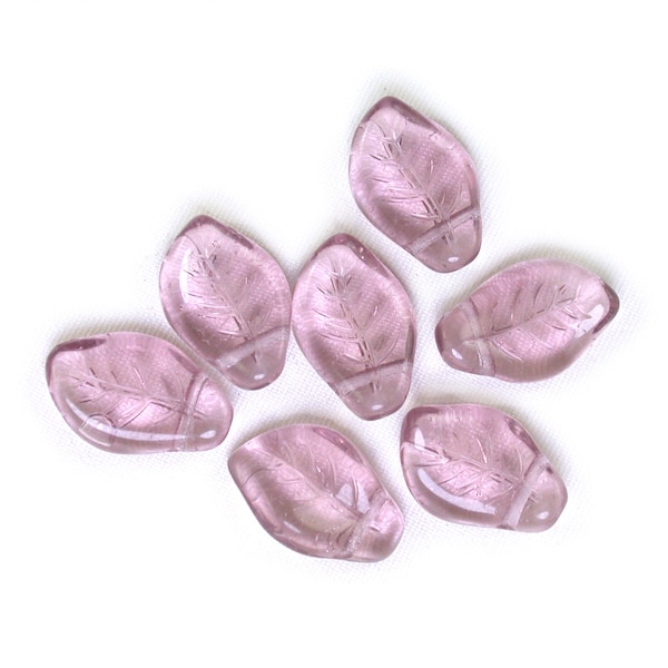 Pale Mauve transparent 9 x 15mm petals. Set of 20.