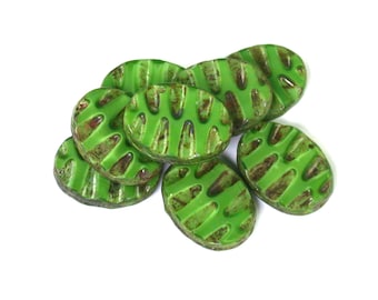 Kelly Green silk w/ Brown picasso 11 x 15 x 3mm carved oval. Set of 4, 6 or 10.