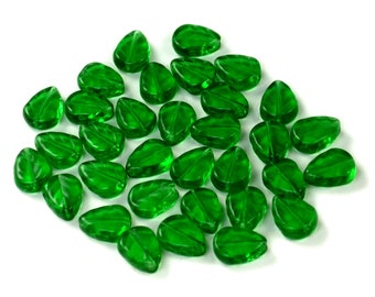 Hoja de lanza más pequeña transparente Kelly Green de 10 x 8 mm. Juego de 20 o los 33.