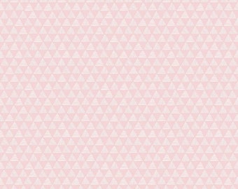 Riley Blake by My Minds Eye - Purrfect Day Triangles Pink (Half metre)