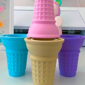 Gefälschte Eistüten | Zapfen | Zapfen | Realistische Eistüten | Eis | Waffeltüten