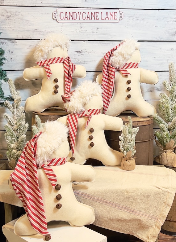 Vintage Wool Gingerbread Man Pillow / Christmas Decor / Holiday Decor / Farmhouse Christmas Pillow