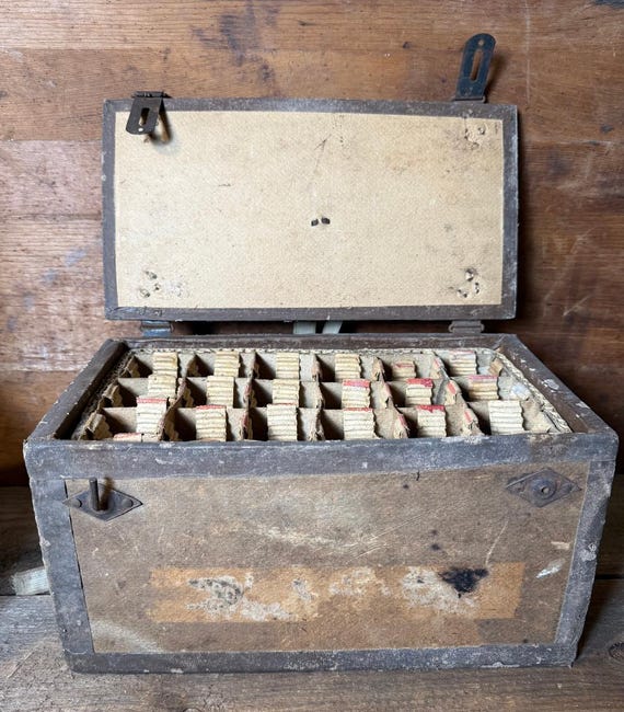 Antique Egg Crate / Primitive Farmhouse Decor