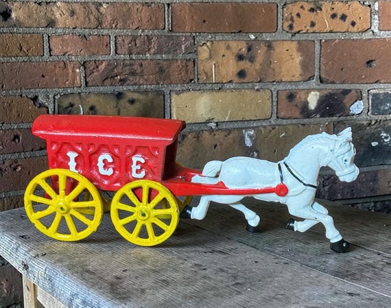 Vintage Cast Iron Horse-Drawn Ice Wagon / Collectable Toy Figurine