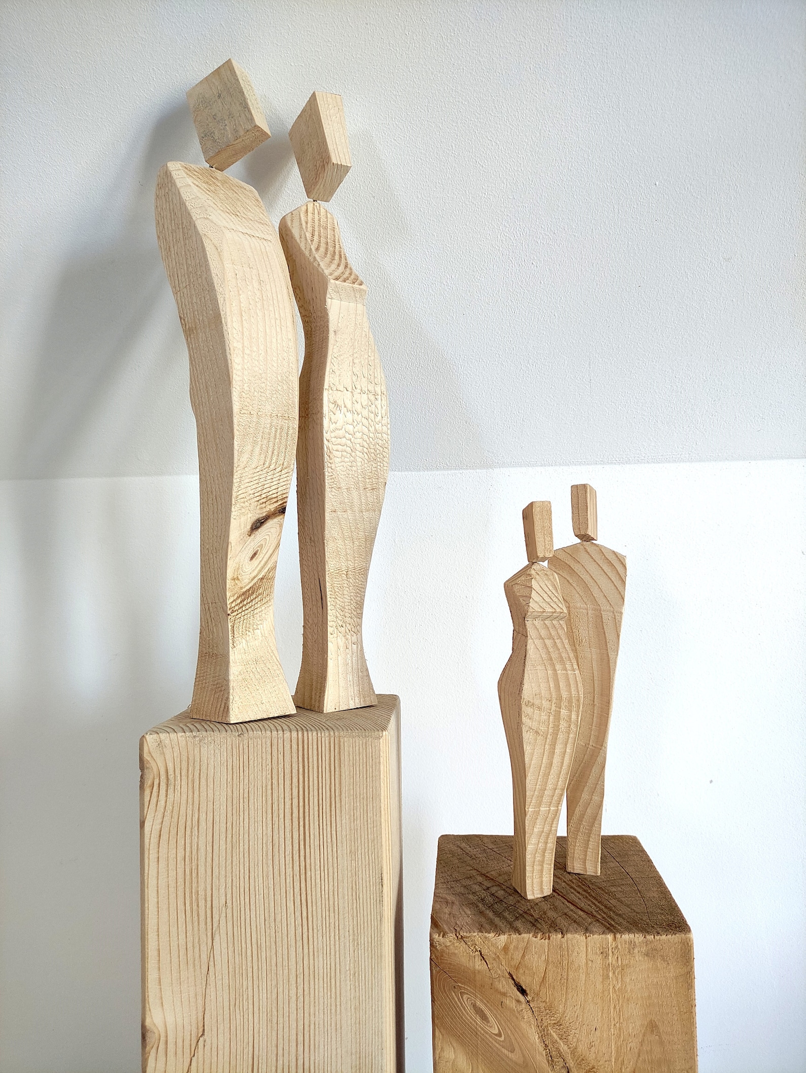 Spannende Holzfiguren Deko Wohnzimmer Bild