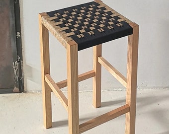 Tabouret haut en bois et corde fait main