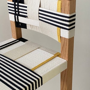 Tabourets hauts avec dossier. Modèle MARINEL
