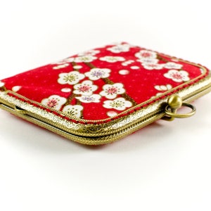 Handmade gold embossed Japanese ladies card wallet with kiss lock frame for 20 credit cards