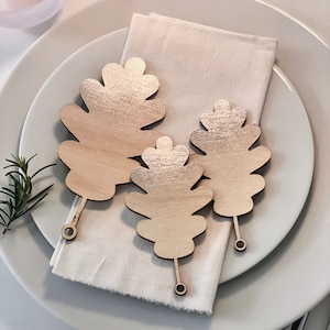 Feuilles de chêne dans un ensemble de 3 - Graphiques en bois 3D