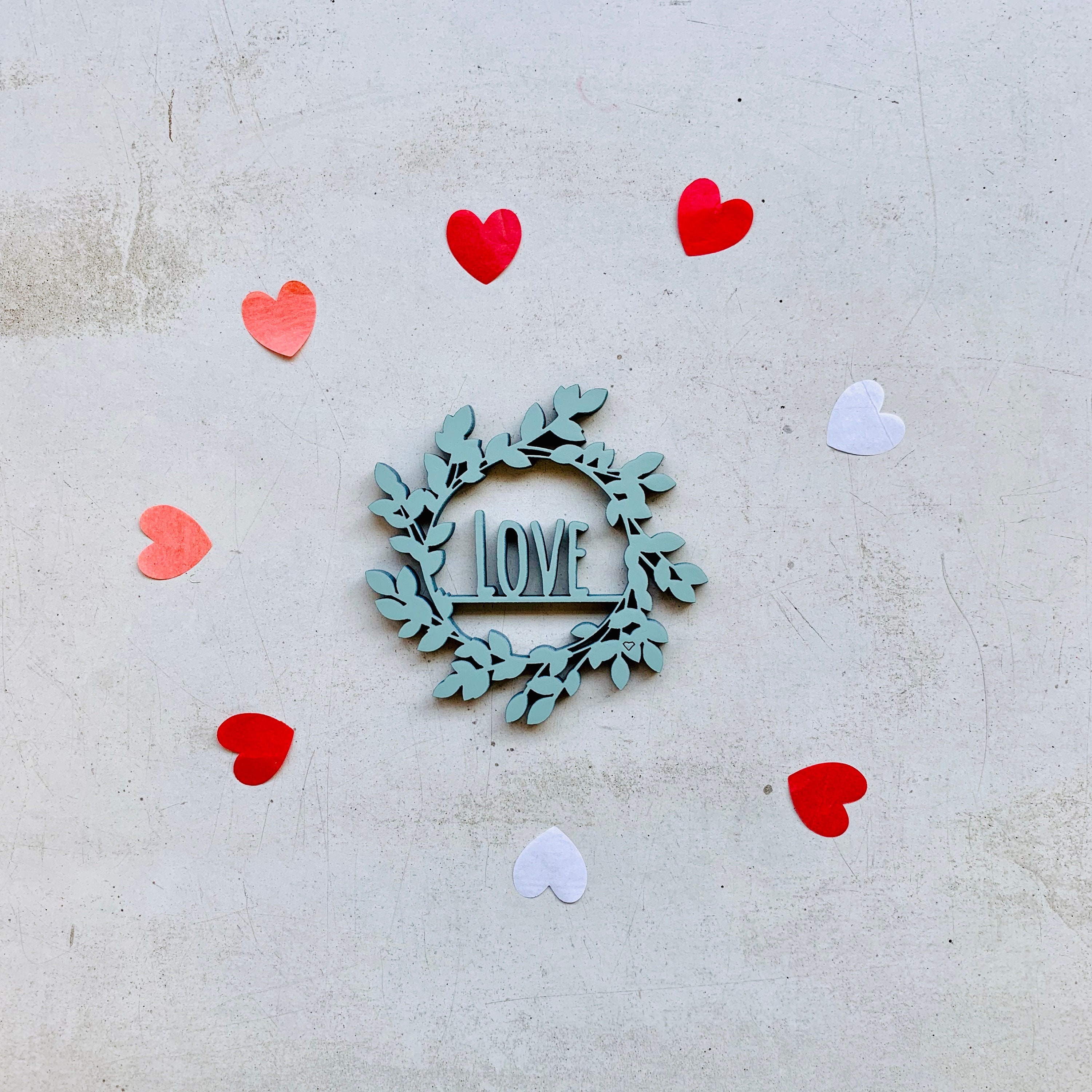 Couronne Love Décoration en Bois