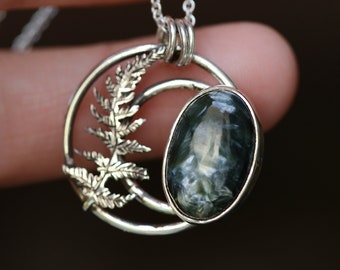 Seraphinite pendant with a little fern handcrafted with sterling silver 925, ooak jewelry