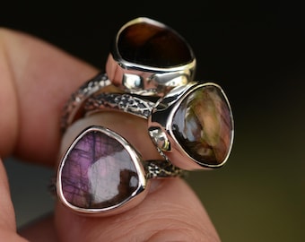 natural labradorite ring handcrafted with oxodized silver details by silversmith