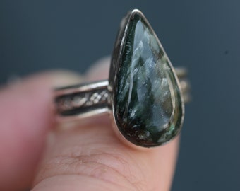 Seraphinite ring in size 10 US handmade with Sterling Silver 925, unique jewelry