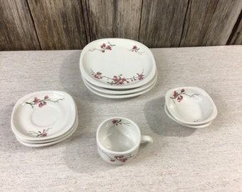 9 pieces Fred Harvey Co 1960s Santa Fe Railroad dinnerware