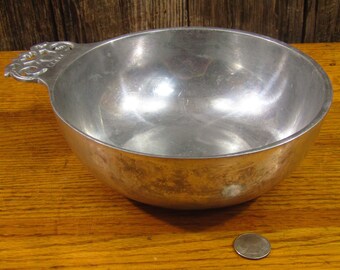 Vintage Nambe metal bowl design no 212 lug bowl style