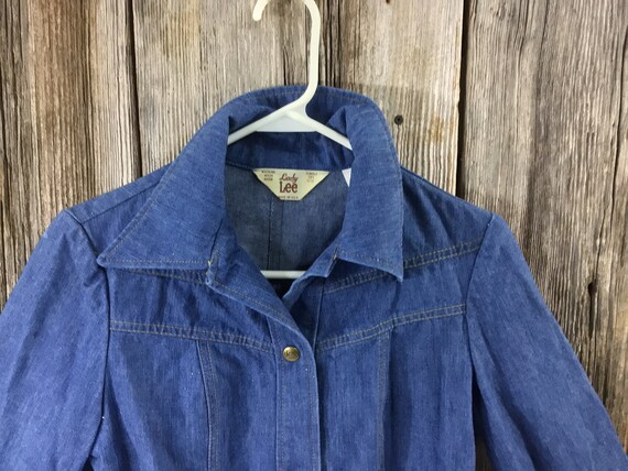 Vintage Lady LEE denim shirt jacket Size 11/12 - image 2