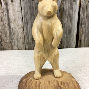 Carved 9.5 inch bear Buckeye and Butternut 1996 signed