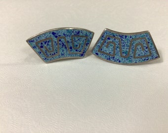 Pair vintage Mexican silver and turquoise screw on earrings