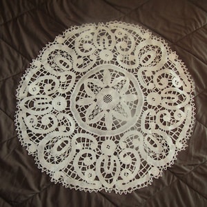 Vintage hand made bobbin lace table cloth