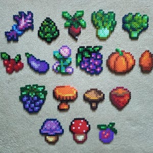 Stardew Valley: Höstgrödor och foder | Pärlkonst | Magneter, Nyckelringar