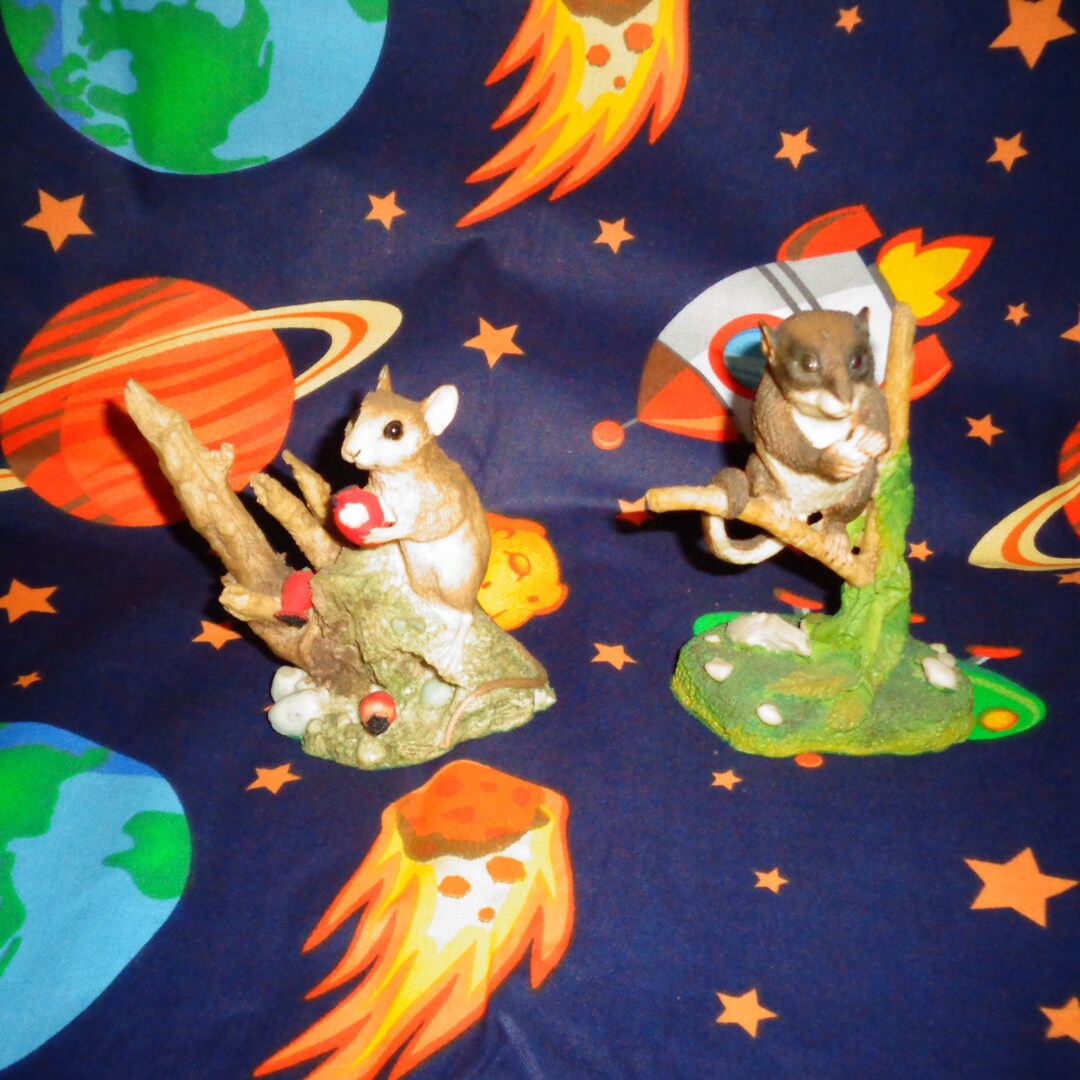 Coalport Adorable Mice Eating Figure Fine Art Figurines Vintage