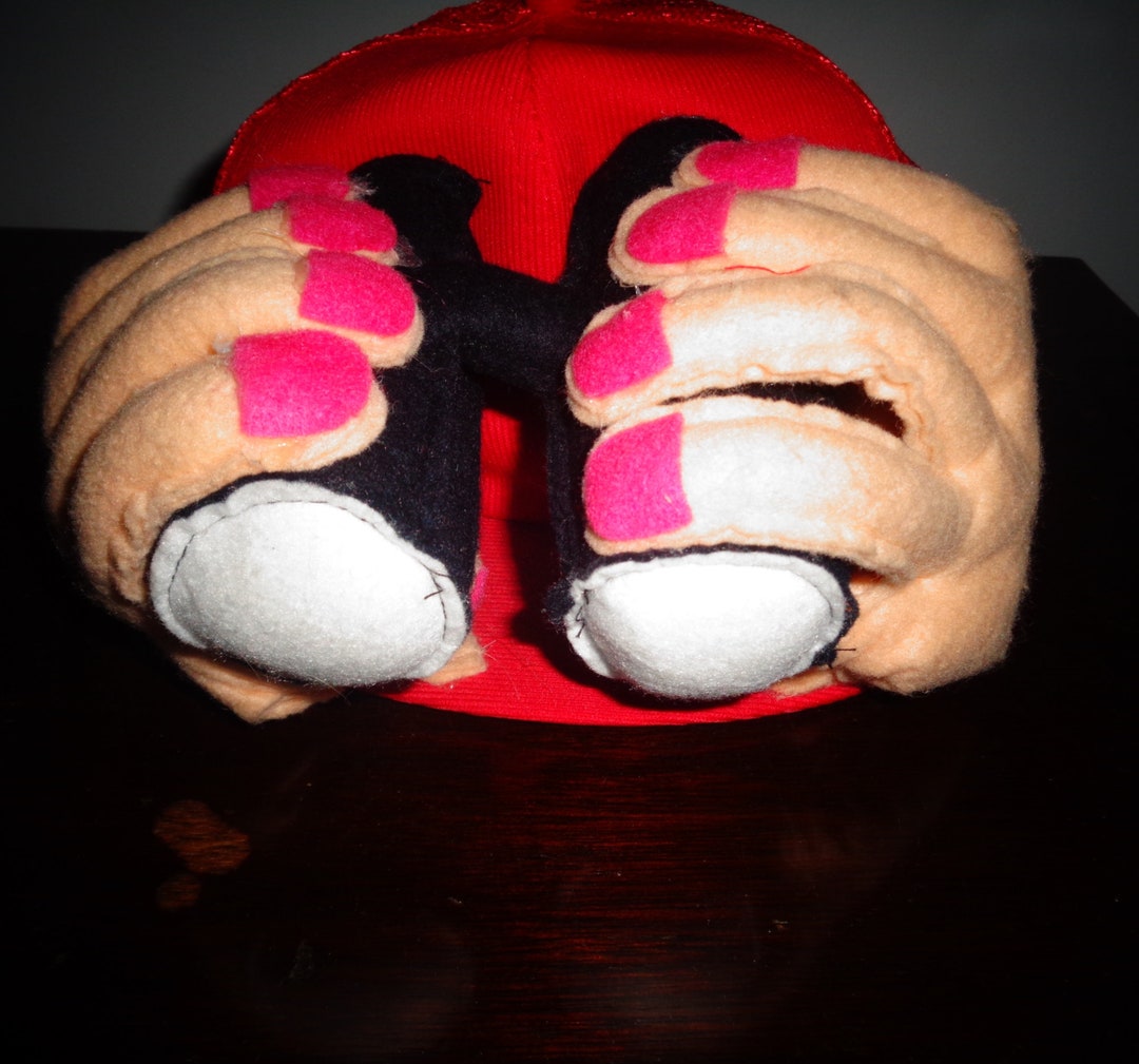 Rare Novelty Hands Holding Binoculars Baseball Cap Memorabilia Vintage