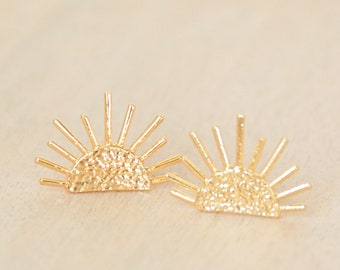 Sunburst Stud Earrings, Sun Stud Earrings, Celestial Earrings Gold, Gold Sun Earrings, Sun Earrings Geometric Earrings