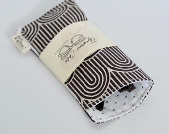 Padded Arches Eyes Sunglasses / Eye Glasses Case