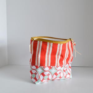 Life Saver Boxy Water Resistant Makeup Bag with Water Proof Bottom