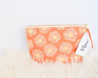 Yellow Daisy Wet Bag / Waterproof Bag / Diaper Bag / Waterproof Makeup Bag / Wet Dry Bag / Beach Bag / Swim Bag /Pool Pouch