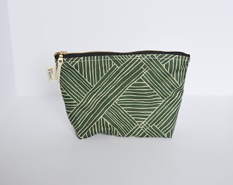 Green Monstera Stripe Wet Bag / Waterproof Bag / Diaper Bag / Waterproof Makeup Bag / Wet Dry Bag / Beach Bag / Swim Bag / Pool Pouch / Mom