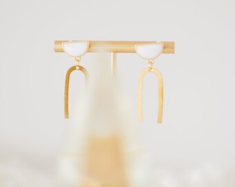 Modern Brass Arch Earring / Minimalist Earring / Boho Earring / Brass Boho Earring / Geometric Earring / Rainbow Earring