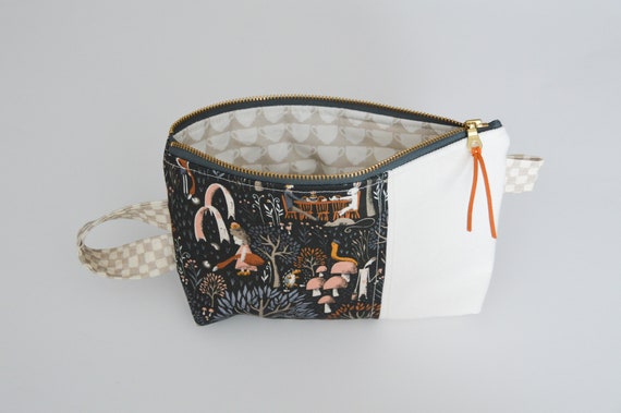 lululemon waist bag black Everywhere Belt Bag 1L *Metal Hardware - Black/Gold