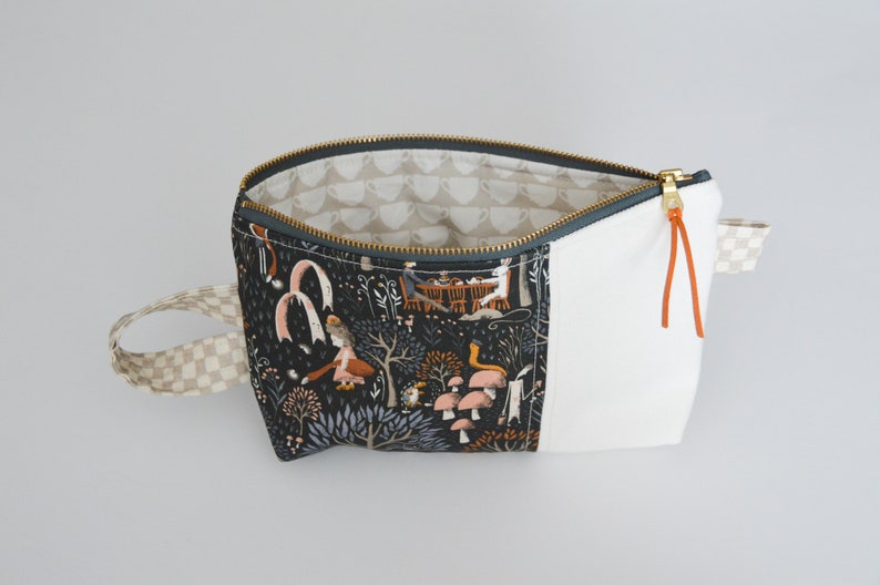 FERNandARROW Cosmetic Bag - Thumbnail 2