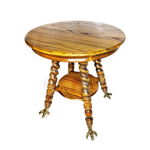 Large Antique Victorian Oak Parlor Table With Claw Feet Around Large Antique Victorian Oak Parlor, Round Oak Table With Claw Feet