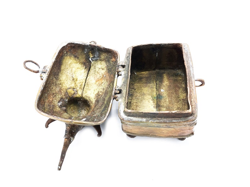 Mid-Century Vintage Dhokra Solid Copper Metal Ornate Elephant Shaped Trinket Box