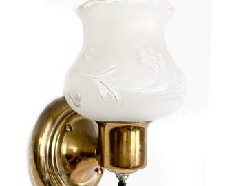 Vintage 1960s Mid Century Brass Wall Sconce with Frosted Scalloped Floral Glass Shade Hardwired Wall Sconce Lamp