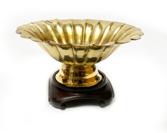 Mid Century Solid Brass Lotus Flower Candle Holder / Display Bowl On Wooden Stand