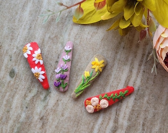 Hand embroidered pure linen hair clips/ floral vintage fashion/lavender/ daffodil/ daisy/ rose girls and todler/ summer holiday cheerful