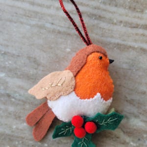 hand stitched wool felt  christmas tree ornaments/ robin holly berries candles/ luxury hanging bouble/ traditional home decoration gifts