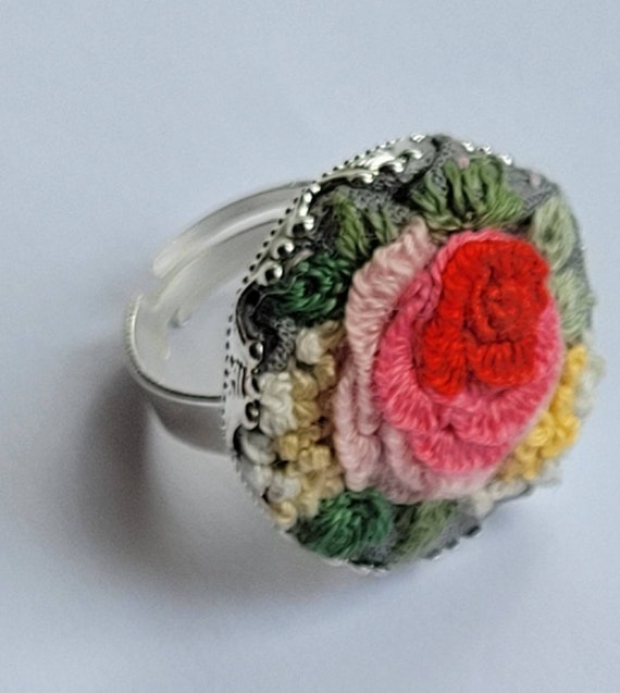 Hand embroidered adjustable ring/ red roses/ handmade floral birthday gift/ hand crafted/ unique gift mum/ friend birthday/ vintage fashion