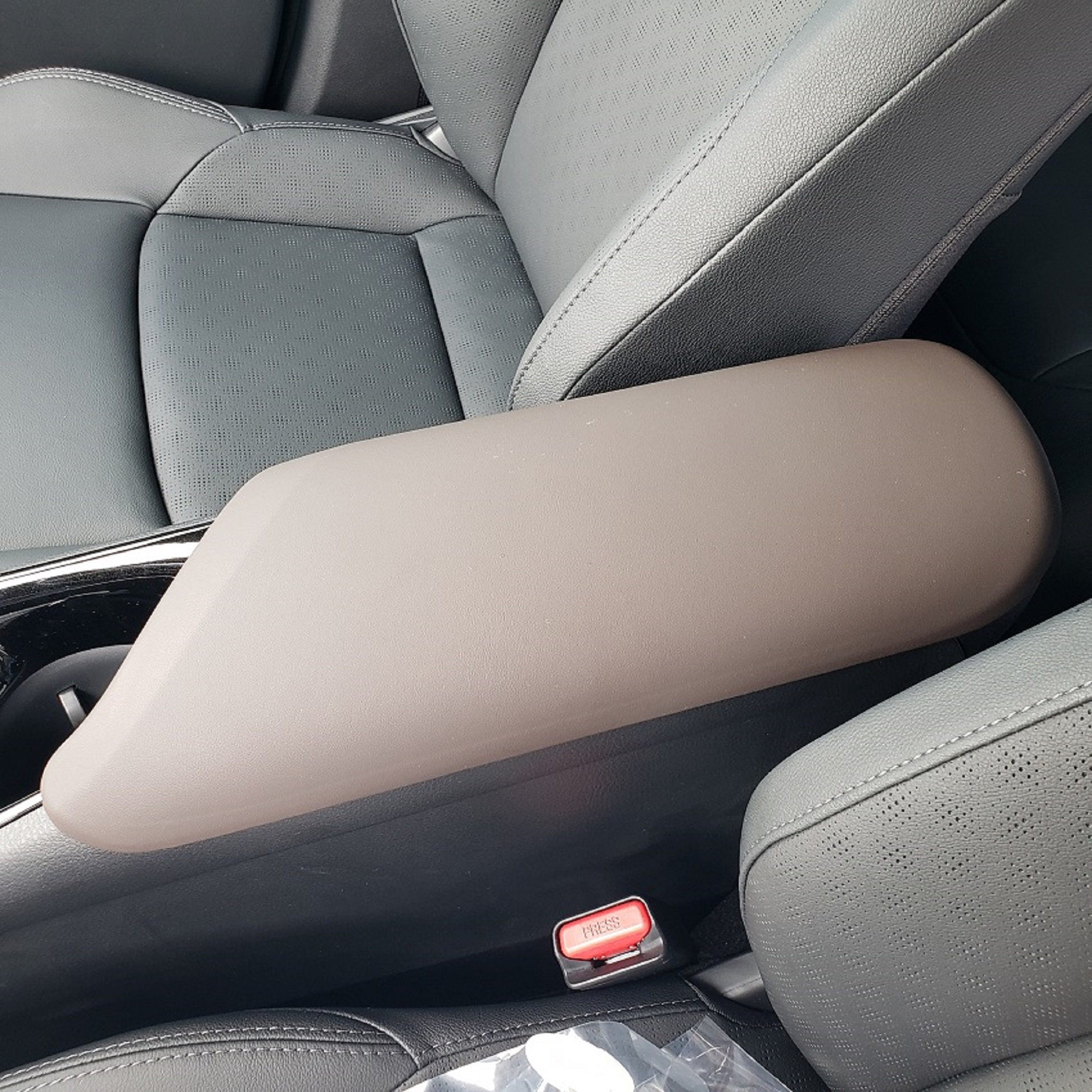 GAFAT Toyot C HR 2016 2022 2023 Centre | Offer Of The Day