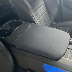 Designed for Kia EV9 2022-2026 Neoprene Auto Armrest Center Console Cover Protector (EV9)