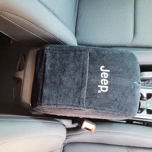 Fits Jeep Gladiator & Wrangler Officially Licensed Jeep Logo Embroidered Center Armrest Console Lid Cover BLACK WRSA