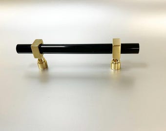 Tirador ajustable con collar cúbico de 1/2" de diámetro