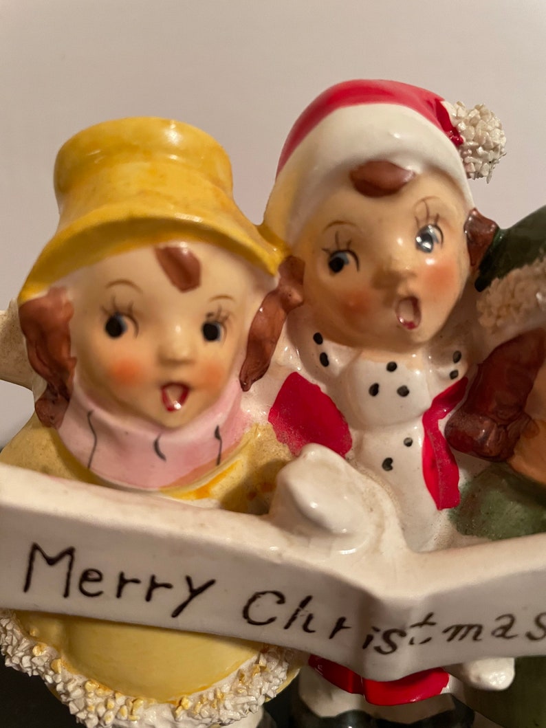 Vintage Thames Girl Carolers Figurine A Merry Christmas To You All Banner